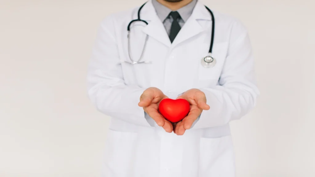 Heart Disease Warning Signs: When to Visit a Cardiologist